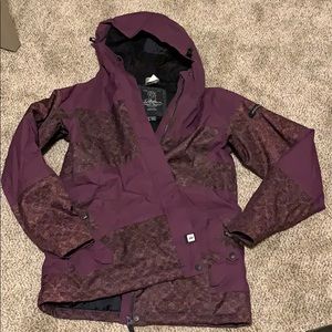 Women’s snowboarding coat